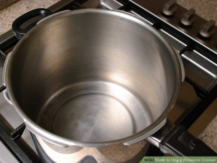 How to use an old style pressure cooker